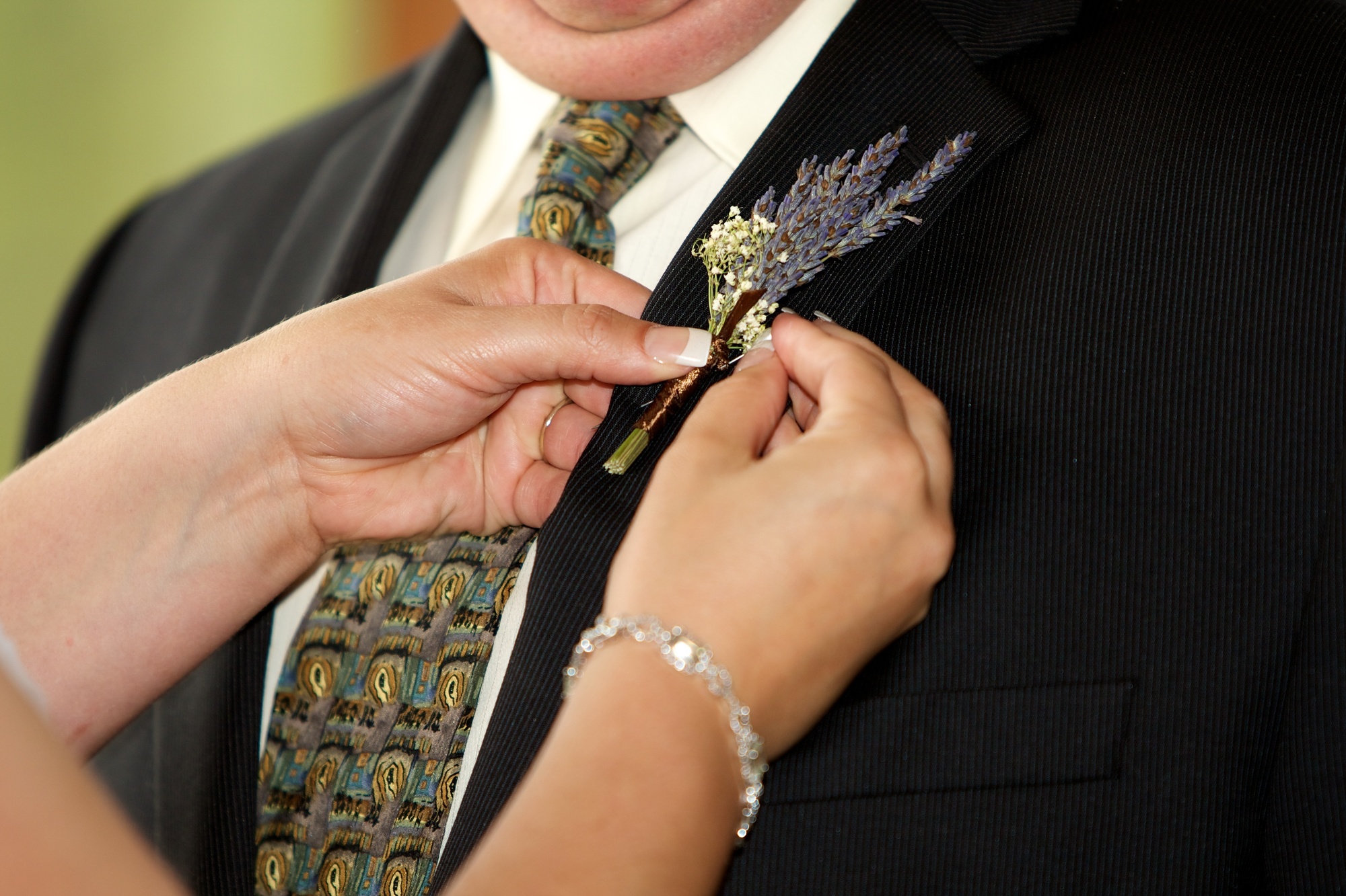 How to Wear a Suit Lapel Pin and Be a Stylish Gentleman